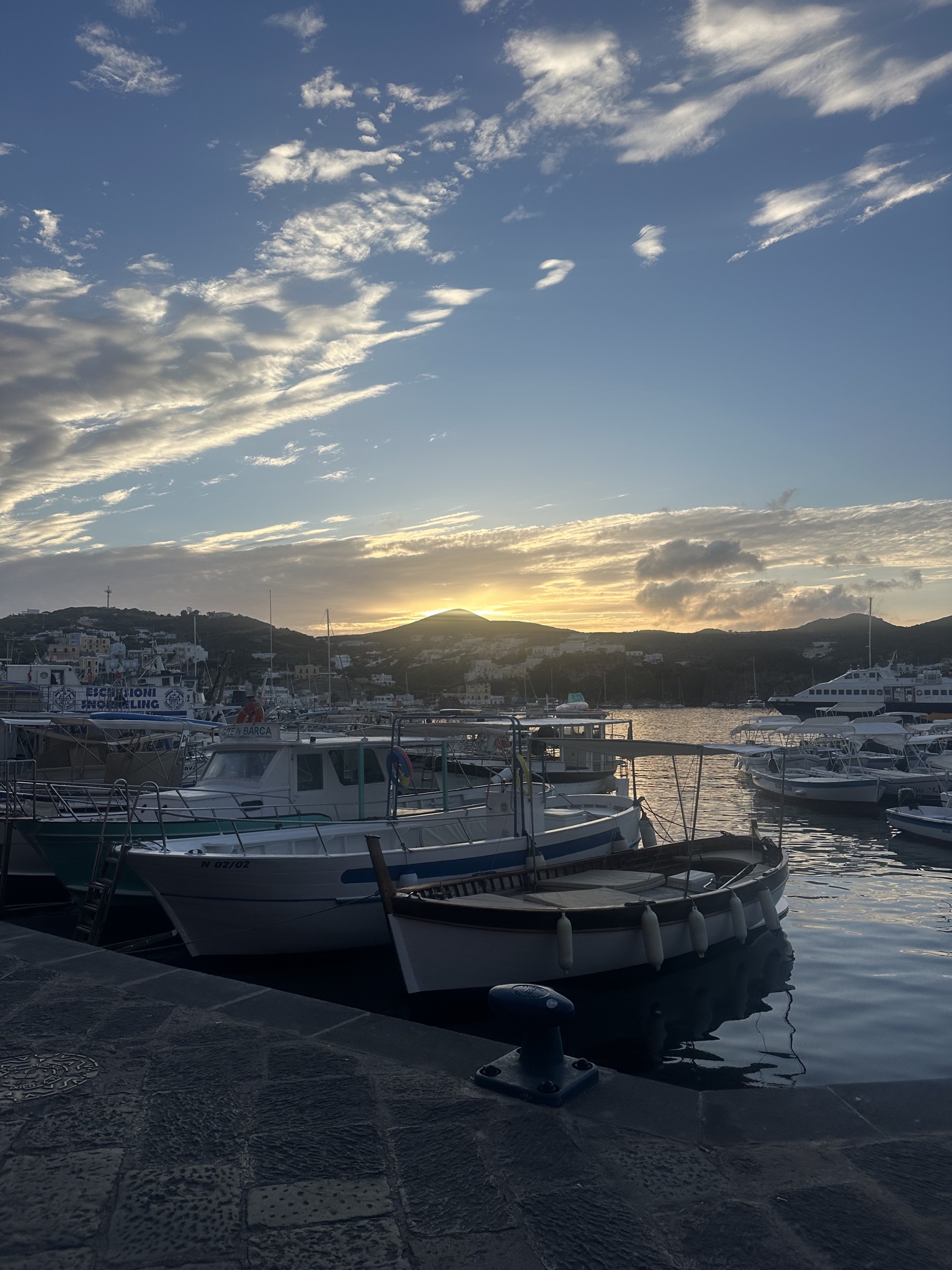 Barche all'alba